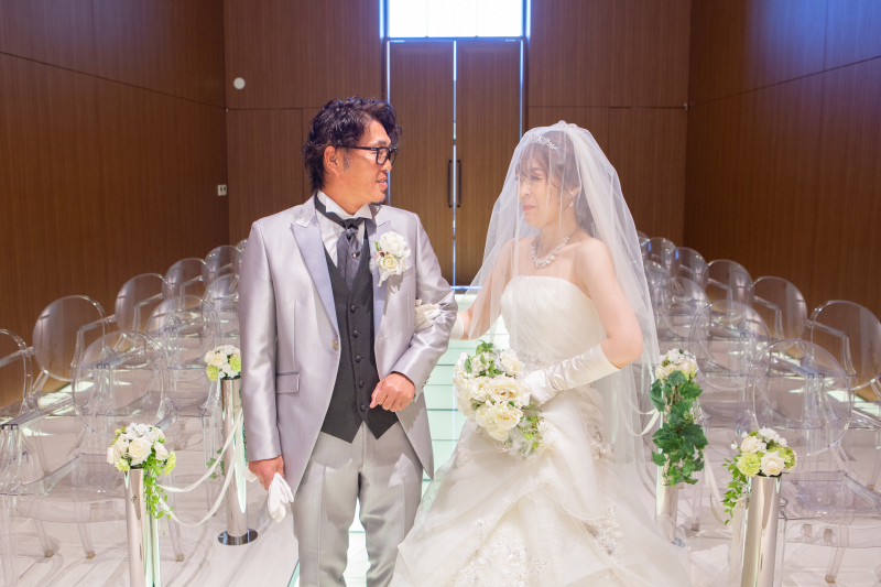 ベールを被って…