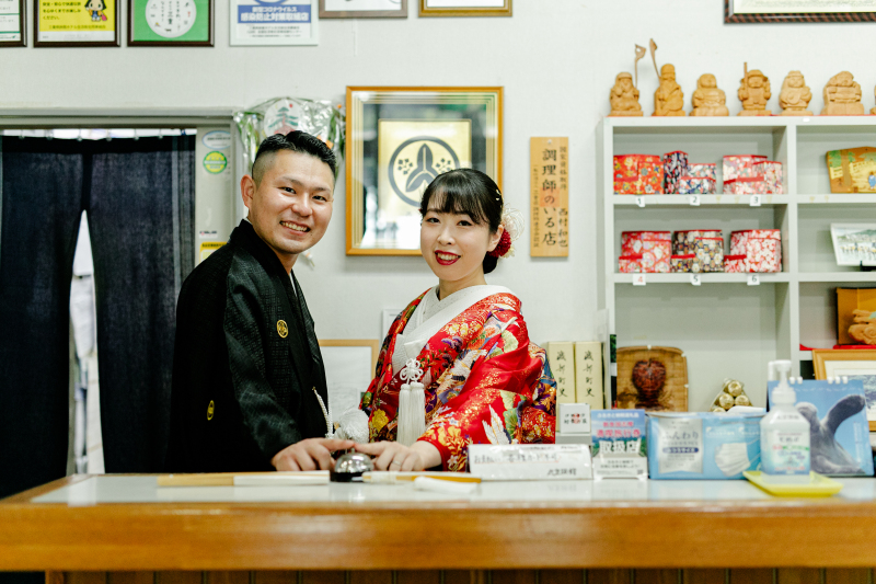 旅館のフロントにて♡