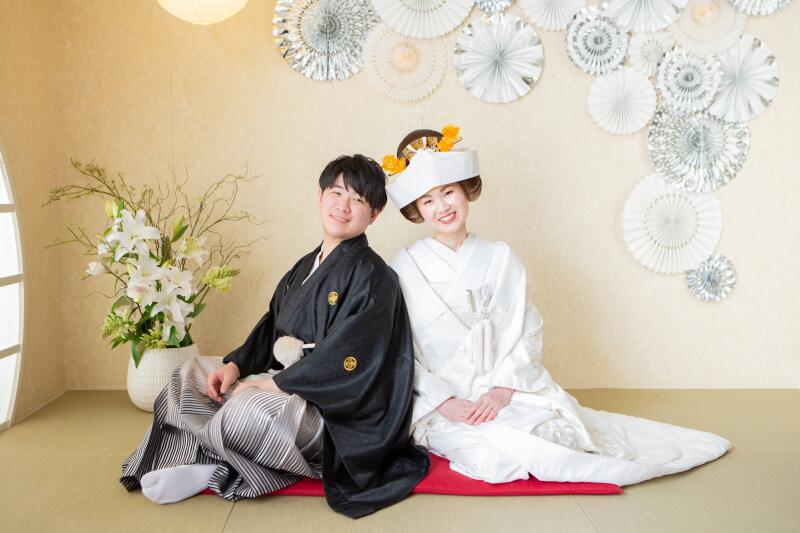 綿帽子から角隠しへ