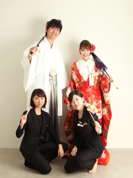 ラストはスタッフとの記念撮影です。