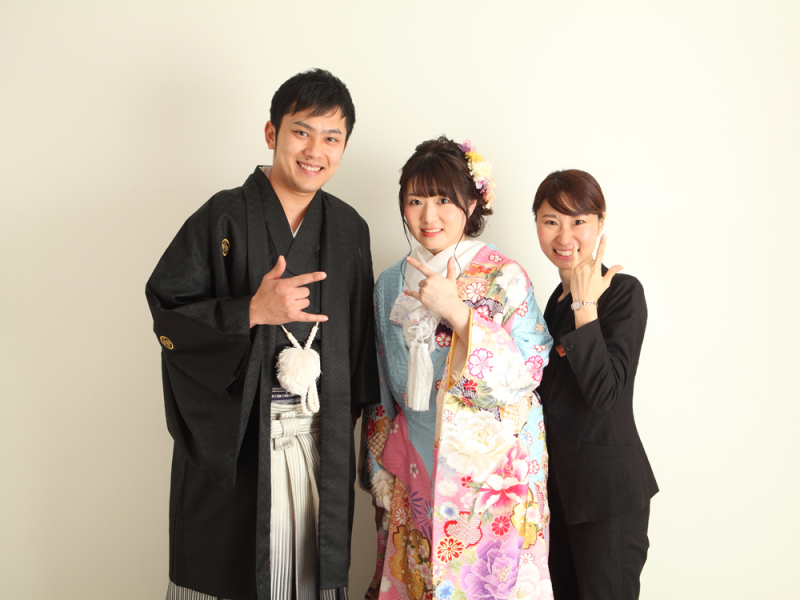 ラストはスタッフと一緒に記念撮影です。