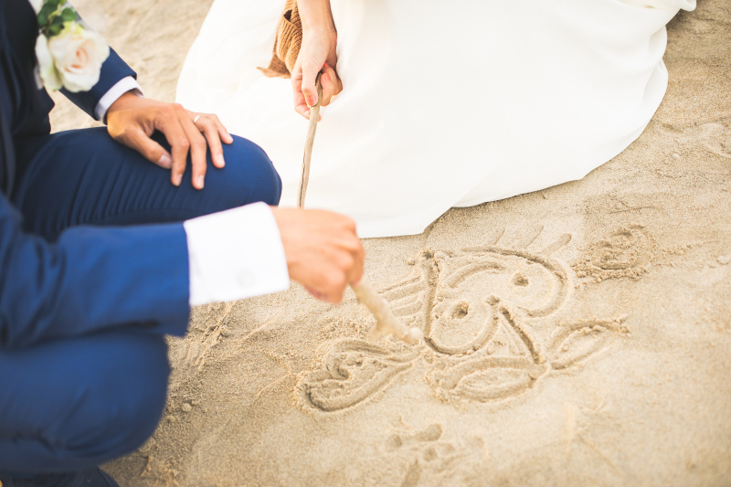 砂浜にお絵描きショット