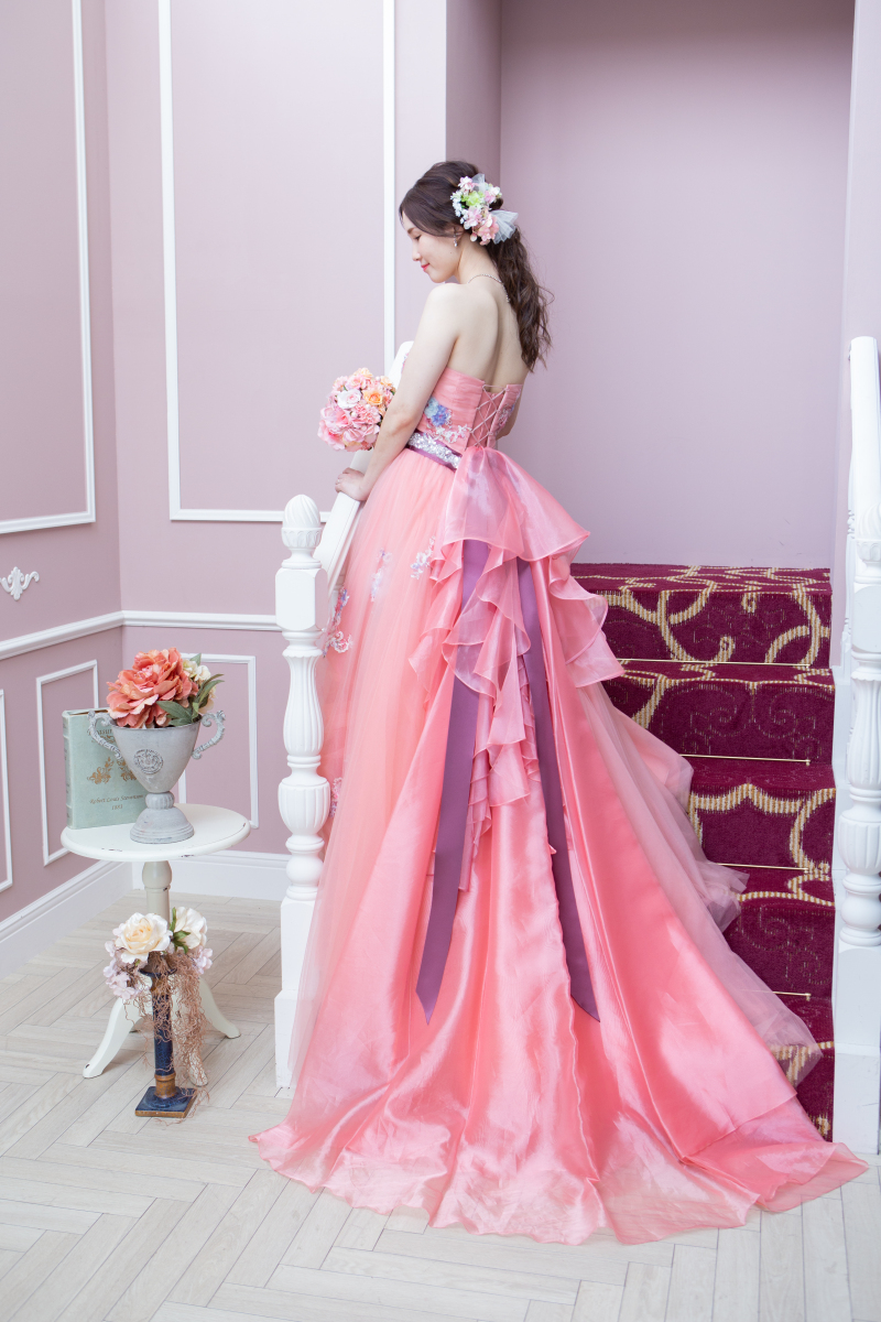 MaiBRIDE　津／ノードダモーレ　津_カラードレスが豊富