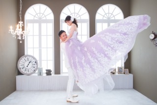 ボリュームのあるドレスでトレーンのふんわりショット♡