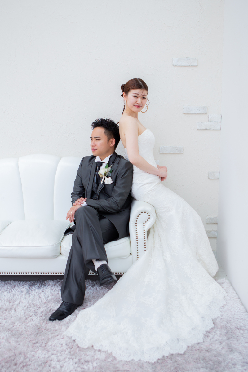 椅子に座ってクールshot