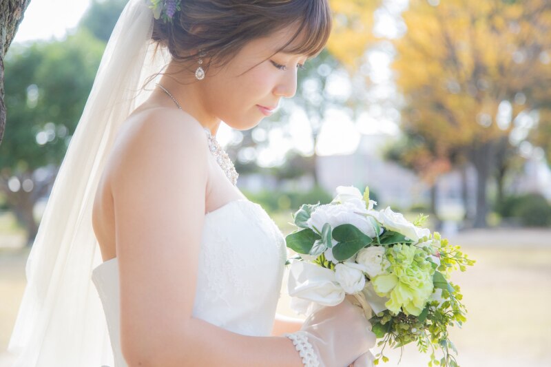 【ロケーション洋装シンプルパック】自然いっぱいの公園での撮影！