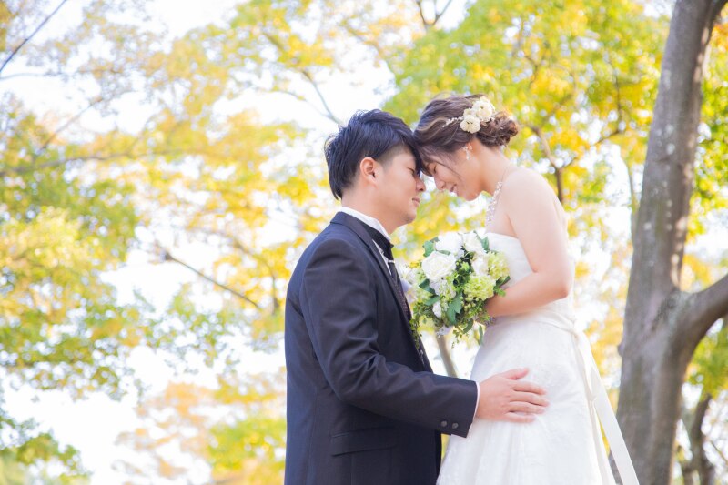 【ロケーション洋装シンプルパック】自然いっぱいの公園での撮影！