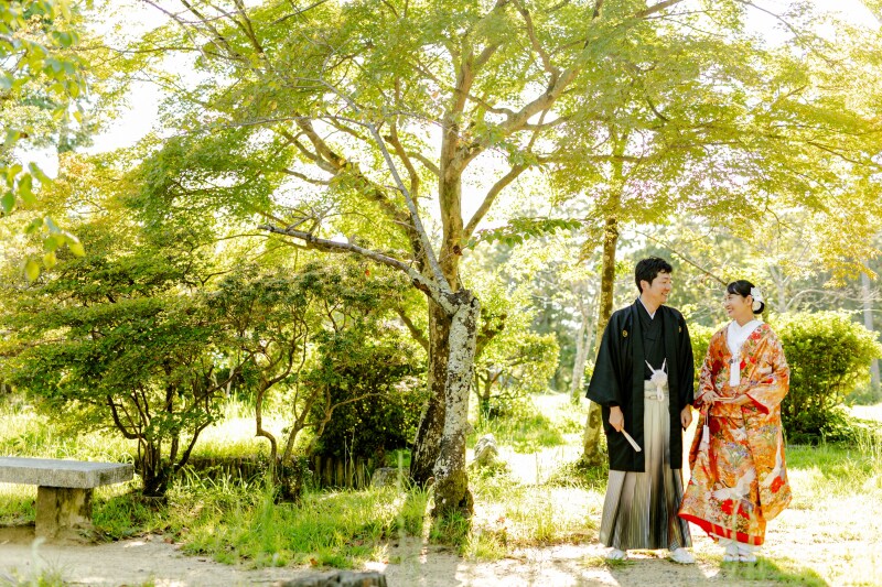 【津偕楽公園・紅葉撮影データプラン】和装の人気スポット！緑豊かな自然に囲まれながら雰囲気のある写真を残せます！
