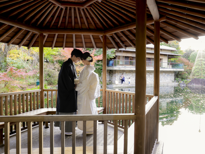 おでこコツンポーズ