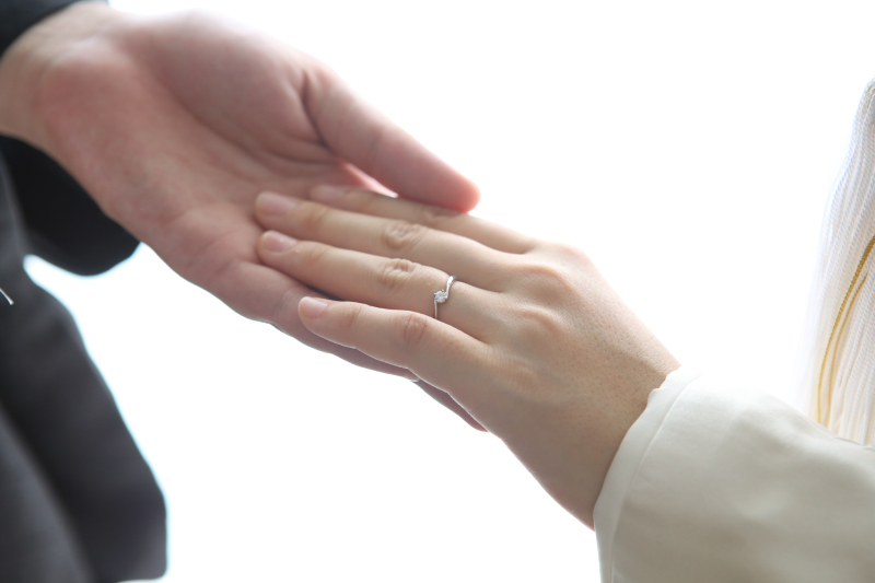 お手元アップは定番！