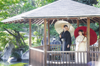 春は桜、秋は紅葉　庭園で撮影しちゃいましょう