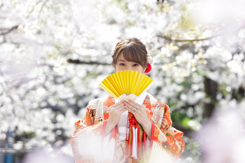 桜早割りプラン①（3月20日〜4月10日）　桜和装ロケーション＆東京駅・丸ノ内撮影プラン（洋装）　178000→148000円 