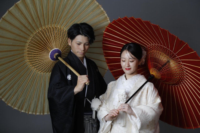 曜日限定プラン（日・月・木）和装スタジオ＆洋装ナイトロケプラン（東京駅・丸ノ内)　白無垢＆色打掛2着