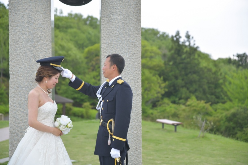 タキシードではなく儀礼服で