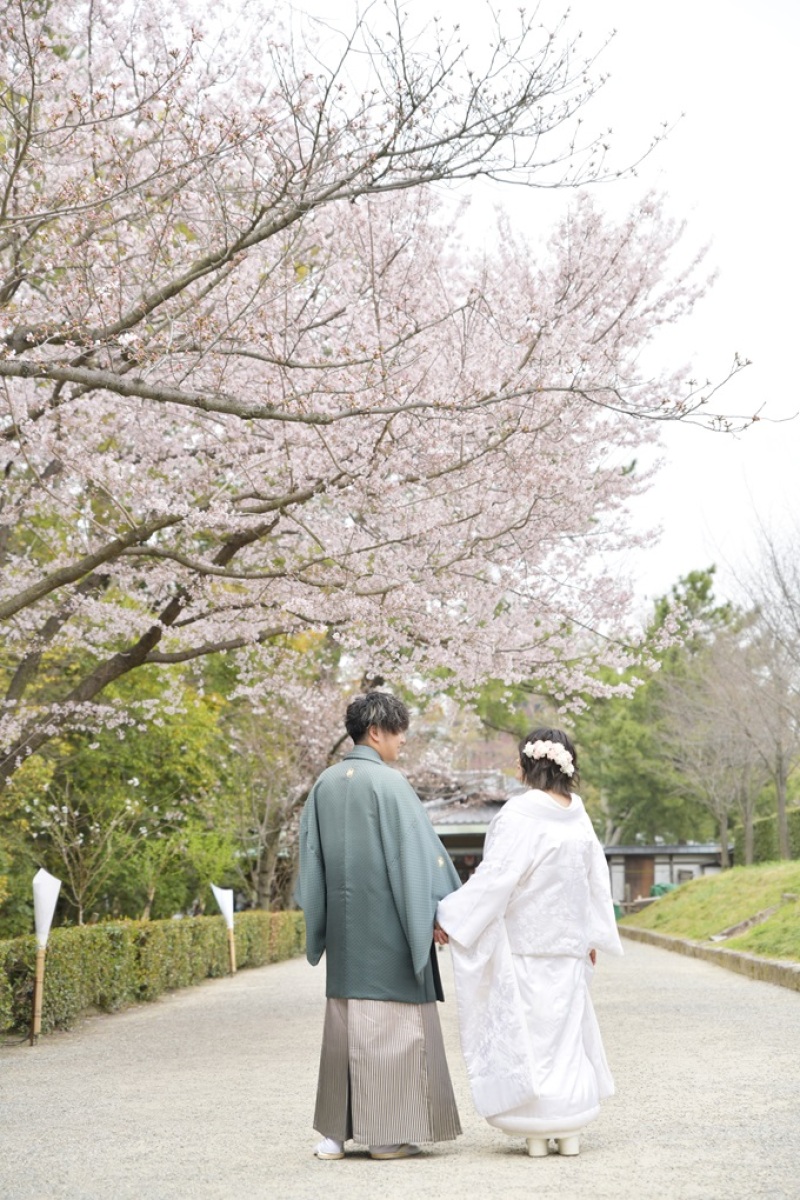 和装1点・洋装1点・ロケ2か所