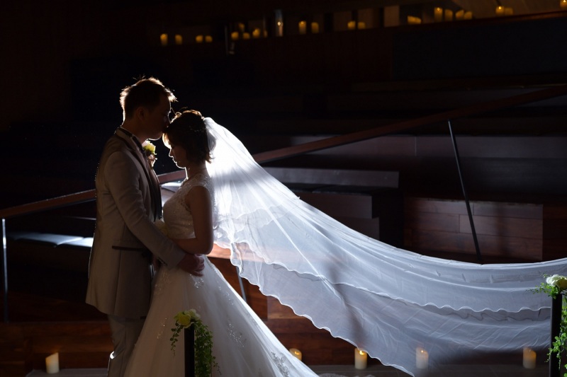 照明をわざと落として