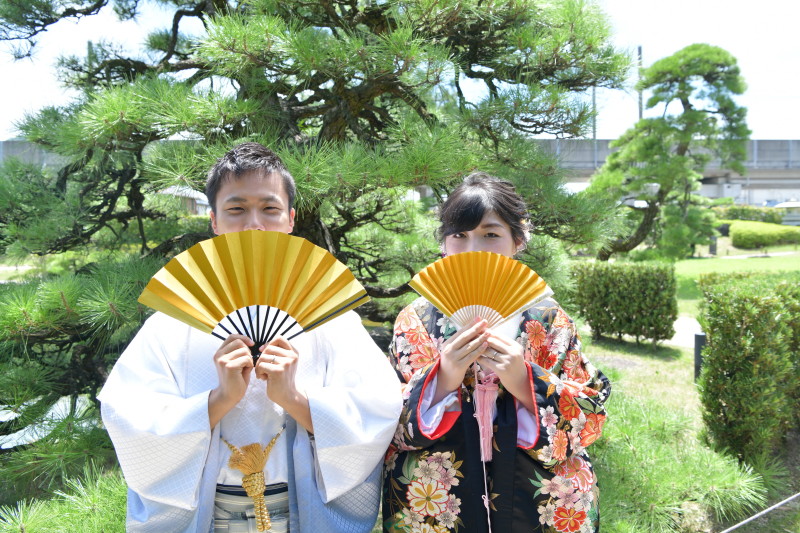 扇子を使って！