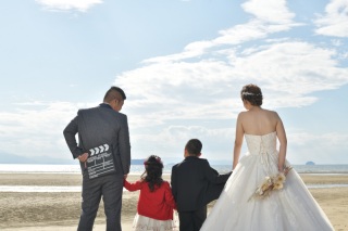 洋装1点・ロケ「家族と一緒に父母ヶ浜で！」