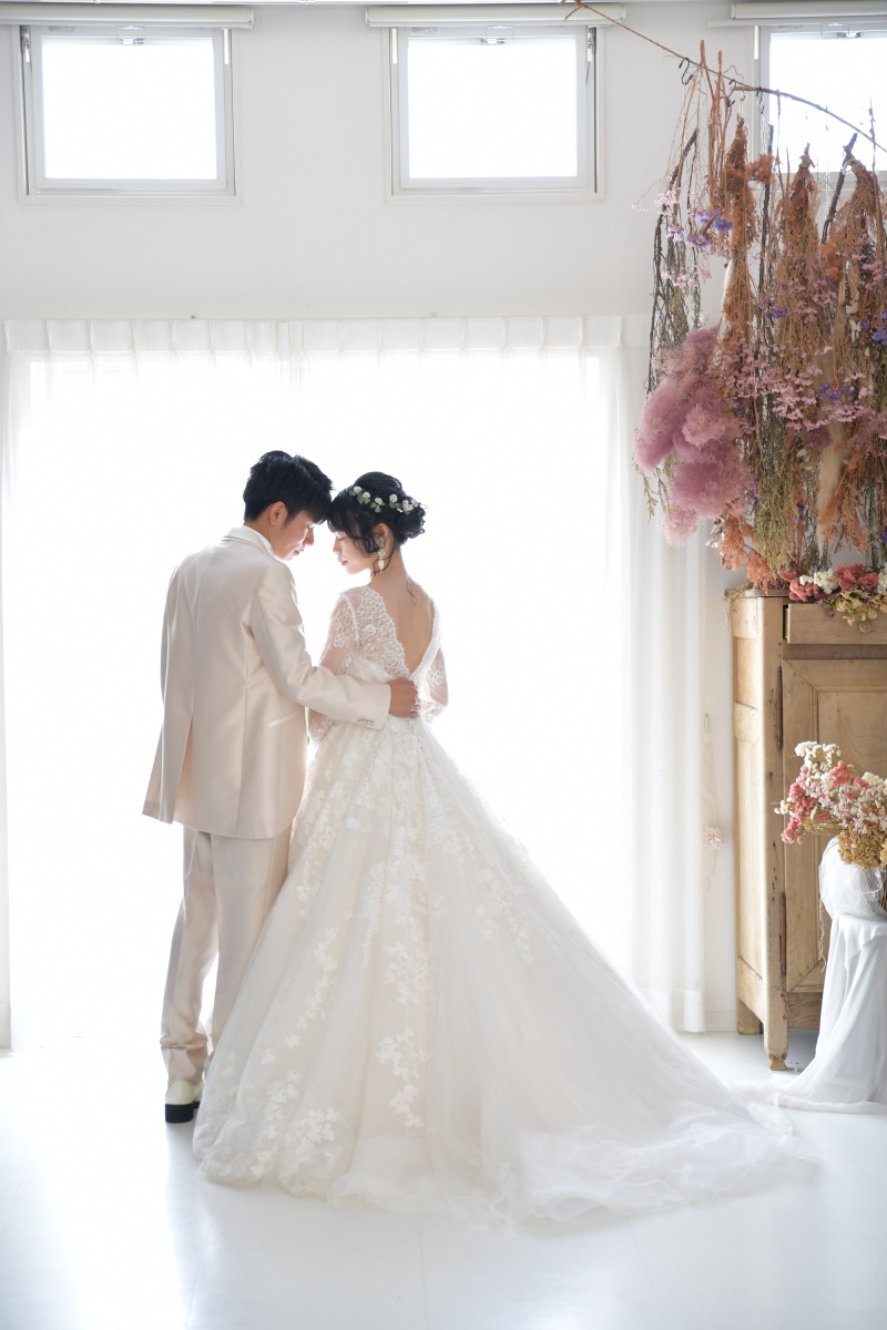 長袖レースドレス