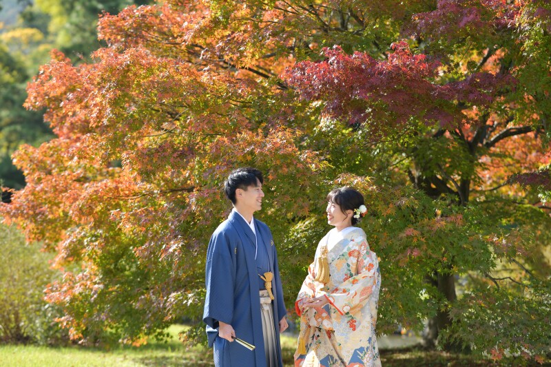 和装1点・洋装1点・ロケ2か所