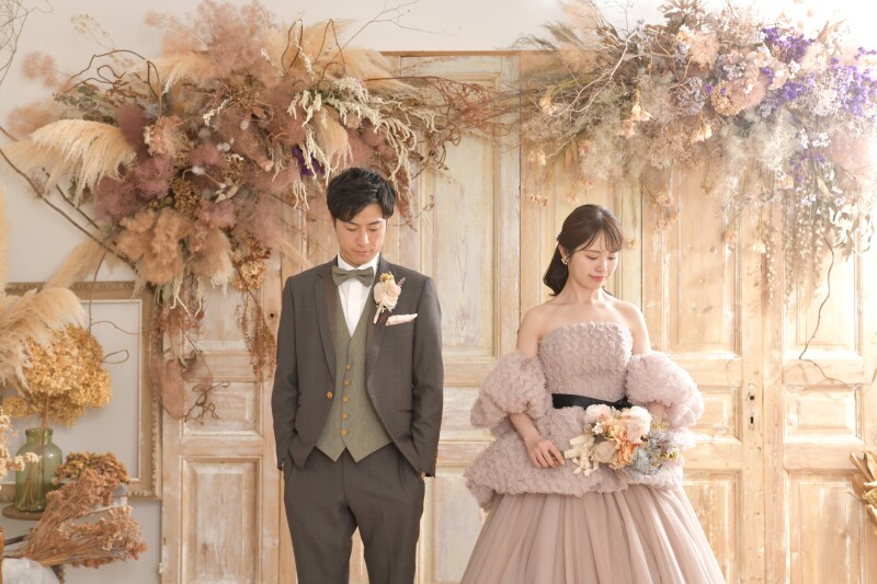 どの衣装を選んでも￥0！秋冬限定プラン「新婦様2点・新郎様1～2点・ロケーション1カ所・データ100カット」