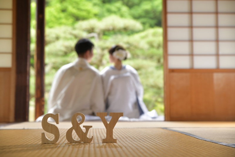 【冬限定】¥217,800→¥132,000「白無垢・紋付各1点・洋装1点・ロケーション1カ所・データ100カット」