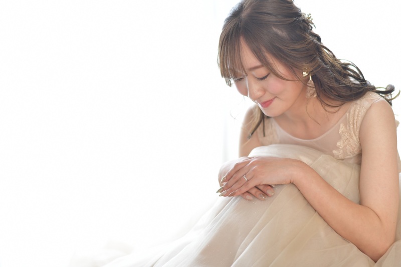 ドレス2着スタジオプラン「ドレス2点(W&C)+タキシード1点・データ100カット・家族写真2カット」