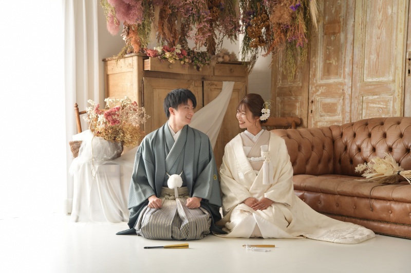 衣裳全部着たいという方に!よくばりアルバムプラン「新婦様4点・新郎様2点+アルバム+データ+ロケーション1カ所」