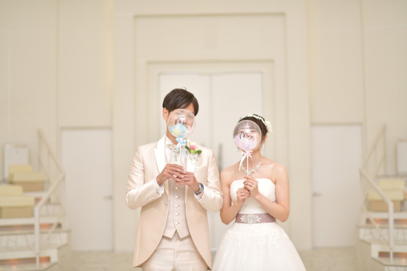 結婚式場で撮影！チャペルプラン「ドレス1点(WorC)・タキシード1点＋データ80カット＋チャペル使用料」