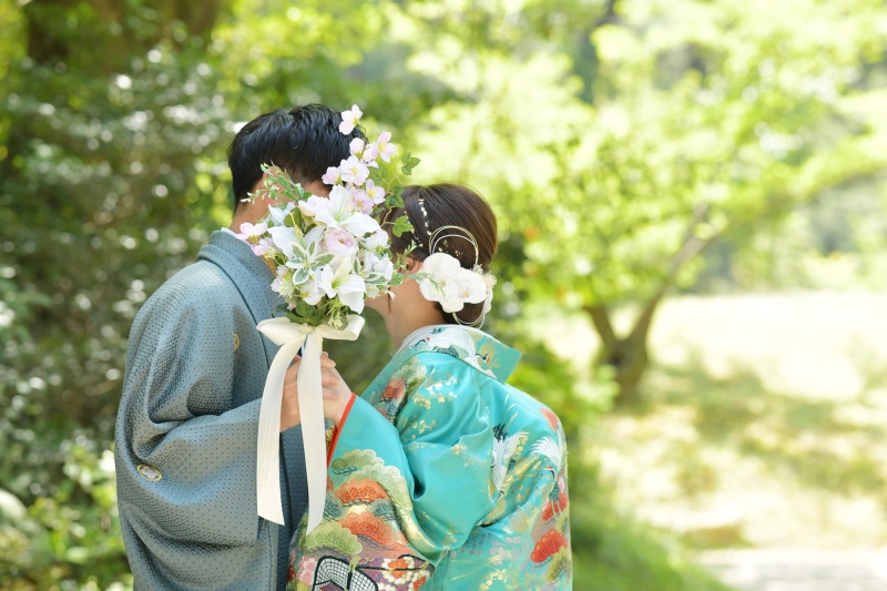 【年内契約で衣装グレードアップ全額無料】※桜・新緑の時期に!「和装1点・洋装1点・ロケーション1カ所・データ100カット」