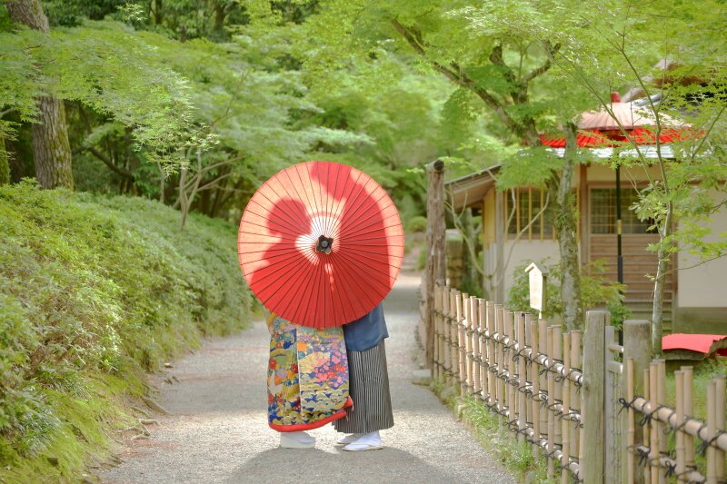 【7月に契約で￥253,000&rarr;￥198,000】秋冬限定「新婦様2点・新郎様1～2点・ロケーション1カ所・データ100カット」