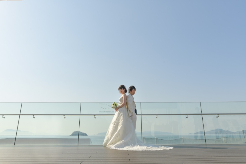 水族館×フォトウエディング!四国水族館プラン「ドレス1点(WorC)・タキシード1点+データ80カット+入場料」