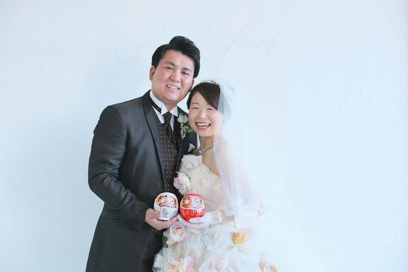 ”紅白だるま”に目を入れる日が楽しみですね