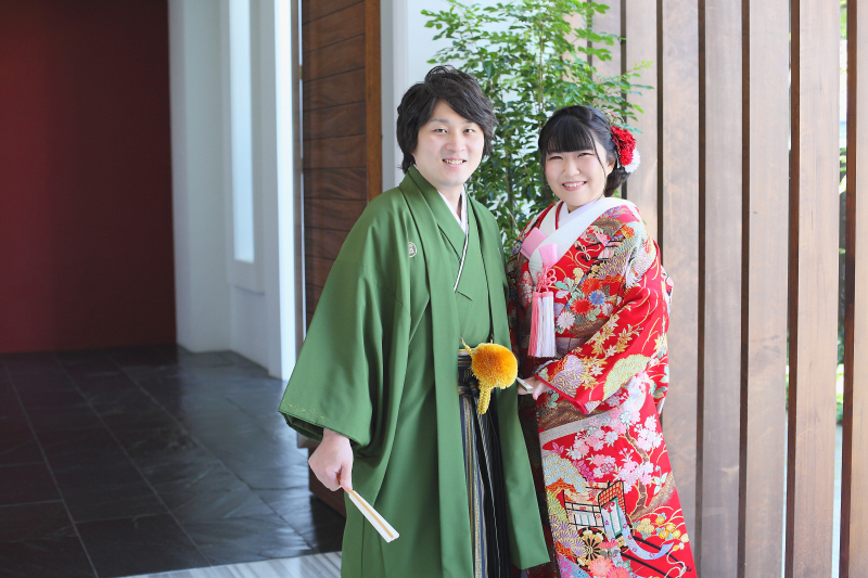 <和装2着&洋装2着>の長丁場の撮影でしたが、笑い声あふれるた楽しい撮影でした。