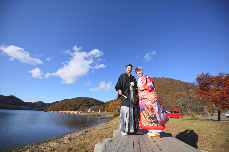 見事な青空と凪(なぎ)の榛名湖でした(*^^*)