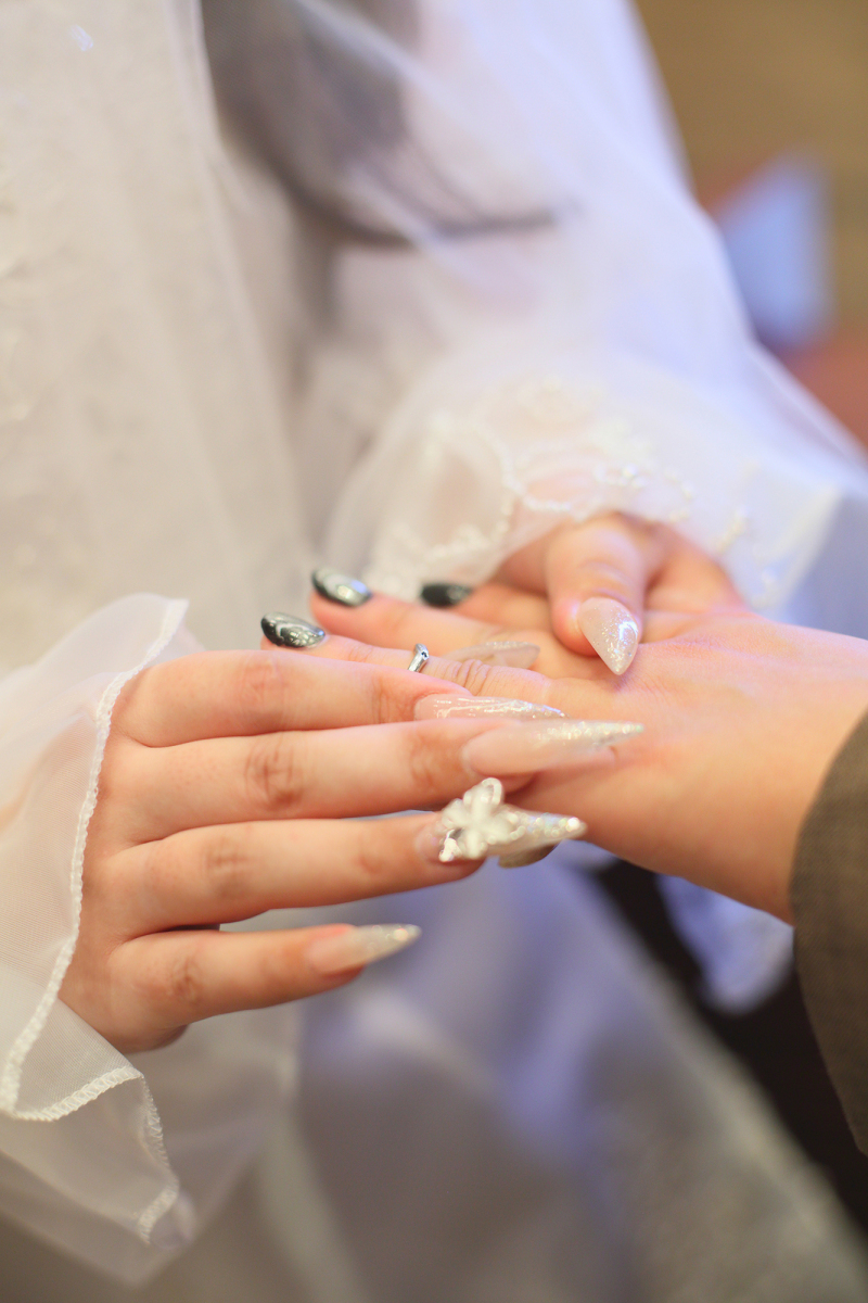 お洒落なネイルがキラリ!!