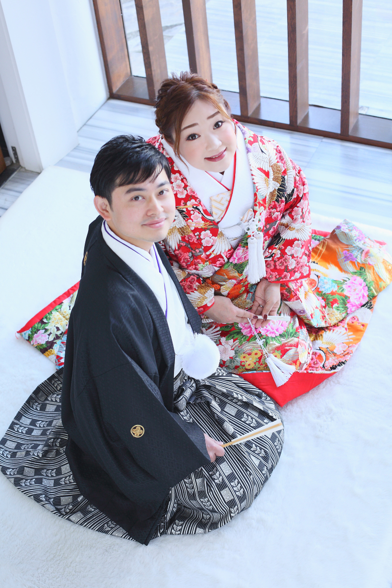 仲良く正座でにっこり