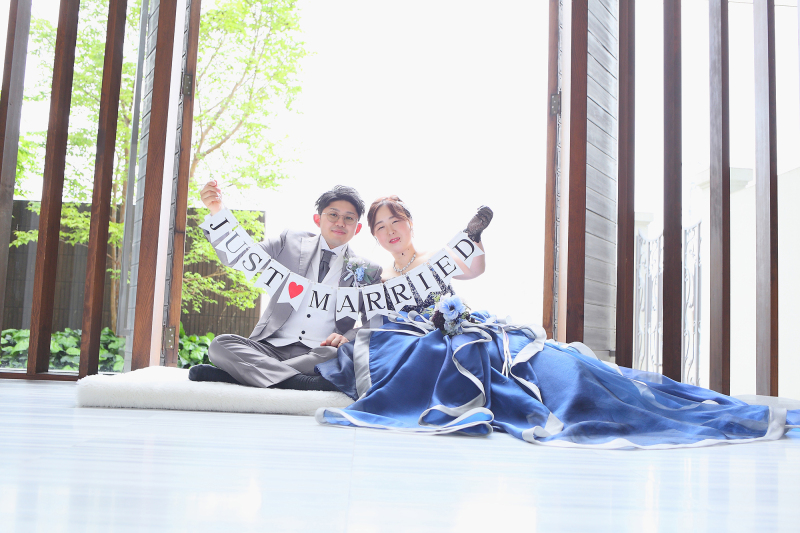 リラックスした表情で