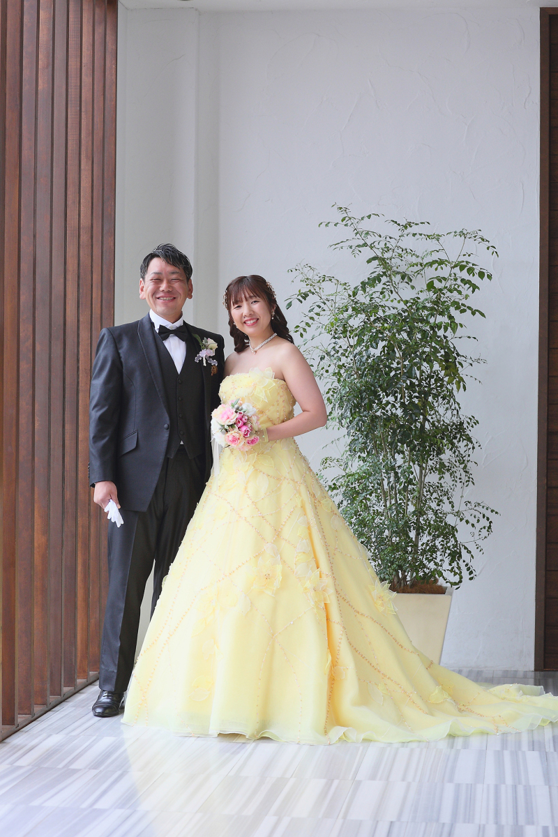 カラードレス＆タキシードを上品にまとって・・