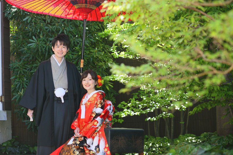 新緑が映えるミニガーデンにて