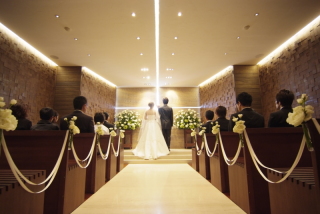 教会飾花(洋装：館内ロケーション撮影・アンティークのお客様）