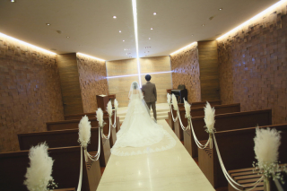 【3・4月撮影限定】200枚データ10万円♡｜チャペル＆自然光スタジオ｜洋装1着≪嬉しいレタッチ済データ≫挙式シーン撮影も叶う☆