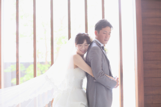 【和洋装3着20万円以下♡】チャペル＆自然光スタジオ｜600枚データ《16頁26カット写真集込》チャペルにて挙式シーン撮影も叶う