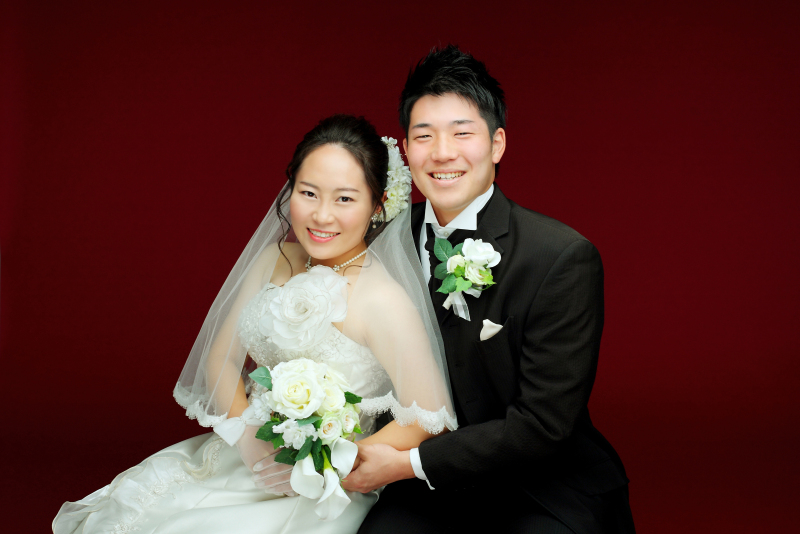 【4万円以下】スタジオ撮影 洋装1着 データ1カット&台紙付き写真1枚 ~嬉しい美肌加工&フリータイム付き~