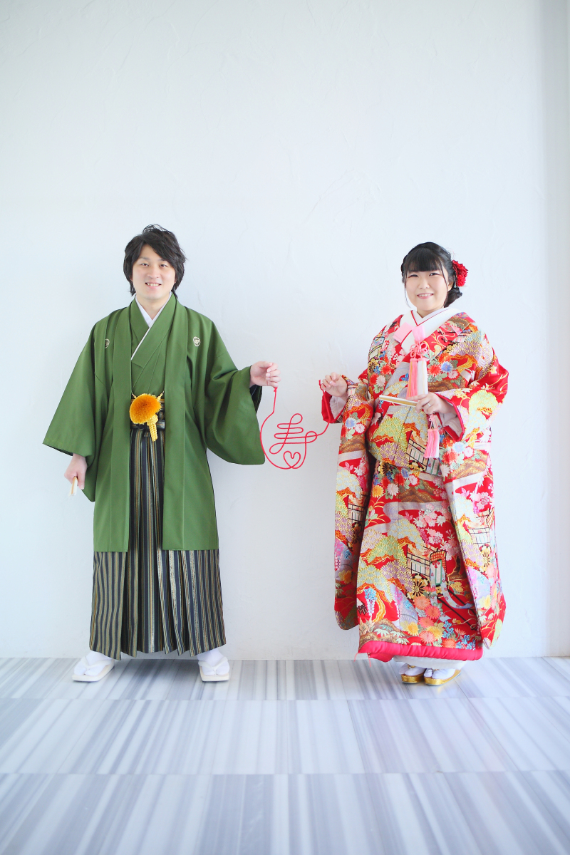 【和装2着+洋装２着:10.2万円以下】チャペル＆ハウススタジオ撮影　データ4カット＆台紙付き写真4枚　9月～12月撮影