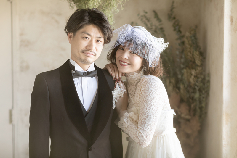 【和装+洋装 400カットデータ】チャペル&アンティーク撮影 12頁20カット収録写真集 教会にて挙式シーン撮影&美肌加工付き
