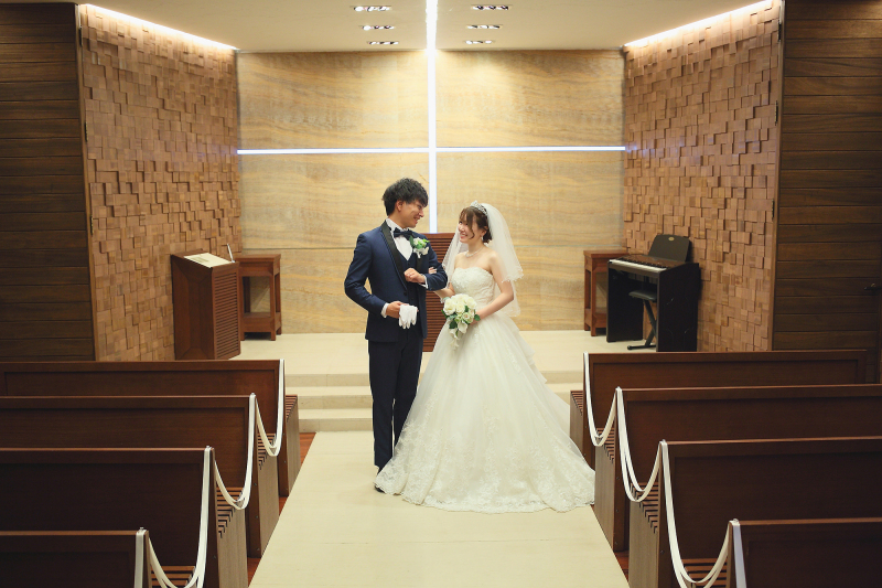 【雰囲気重視の和洋装♡】チャペル＆アンティーク撮影《12頁20カットアルバム込》400カットデータ｜本格的な挙式シーン撮影も☆