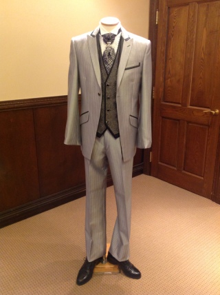 ペールモープシルバー