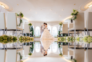 チャペルでたっぷり撮影♡お色直しにカラードレスも♪