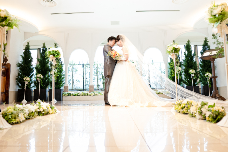 チャペルで挙式風フォトも